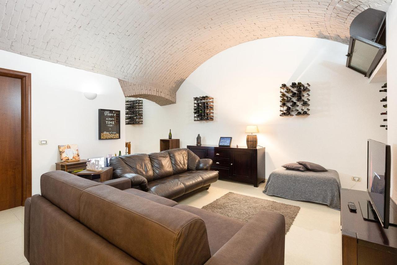 La Cantinetta Di Milano - The Wine Cave In Milan, Huge 110Sqm Apartment Next To Central Station Exterior photo